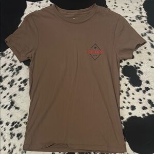 Ariat men’s size XS, fits women’s small/xs brown t-shirt